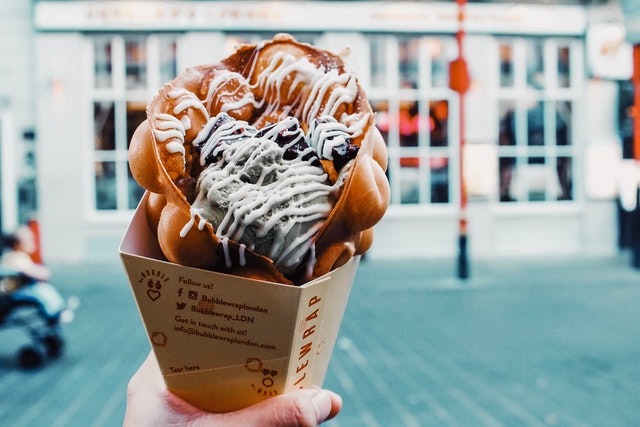 11 Foods I Eat to Stay Healthy While Traveling