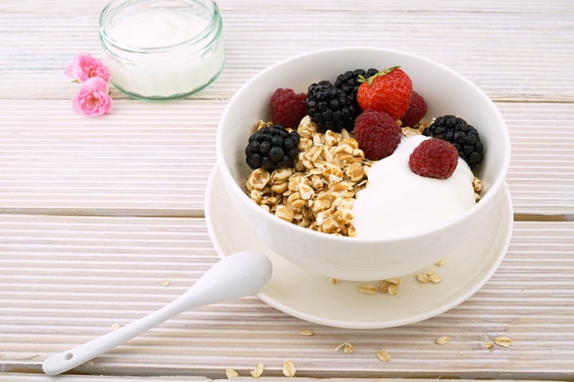 Dairy vs Non-Dairy Yogurt: Why Both Are Good for Gut Health